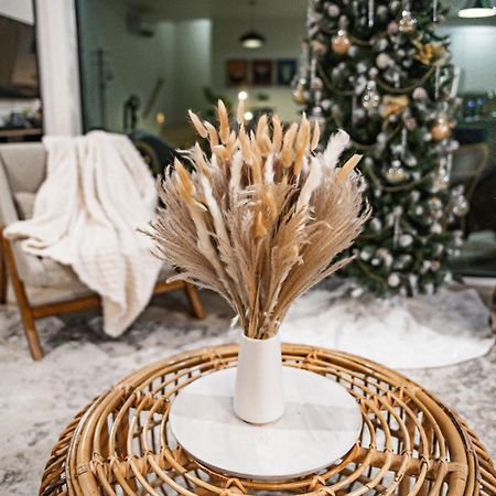 Gruene Daze Chalet - Stylish Aframe - Escape The Ordinary Нью Браунфелс Экстерьер фото