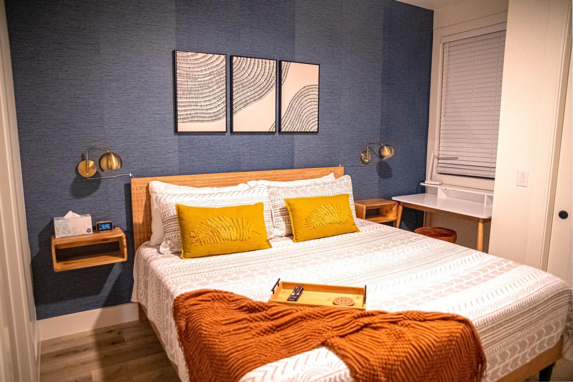 Gruene Daze Chalet - Stylish Aframe - Escape The Ordinary Нью Браунфелс Экстерьер фото