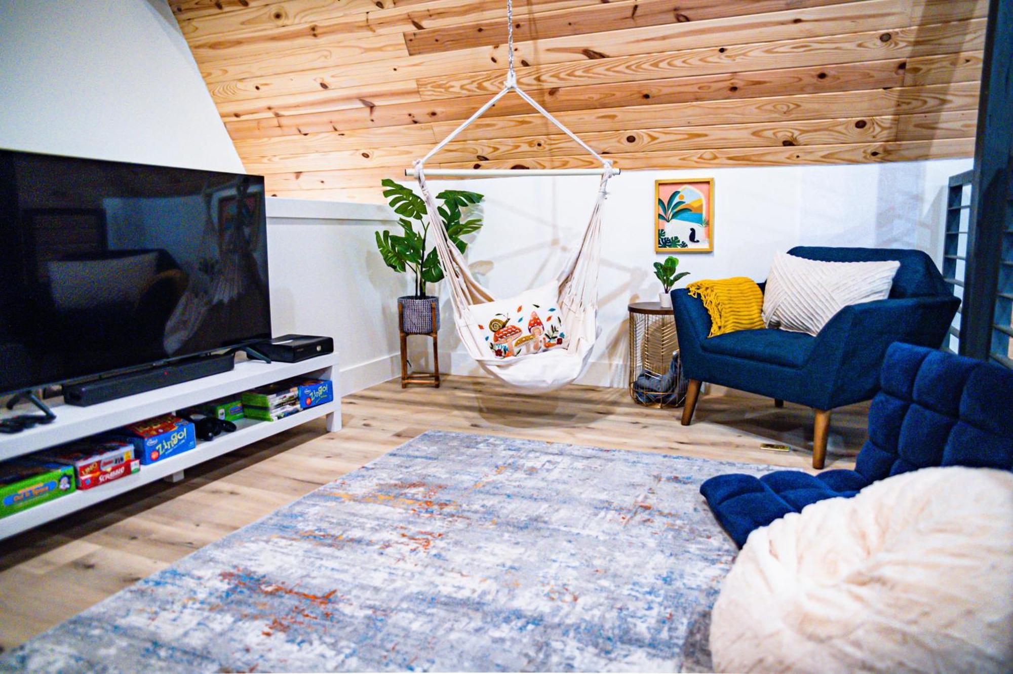 Gruene Daze Chalet - Stylish Aframe - Escape The Ordinary Нью Браунфелс Экстерьер фото